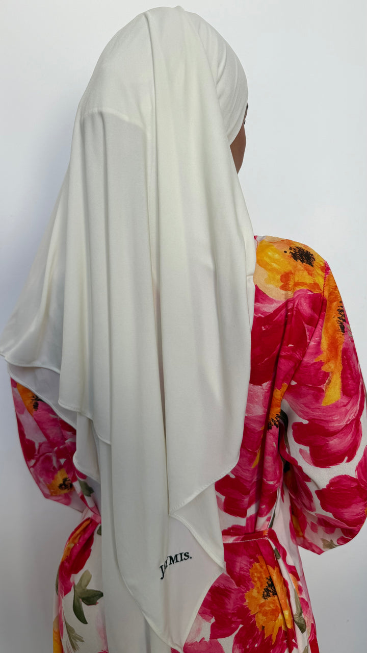 Hijabi Elyra White
